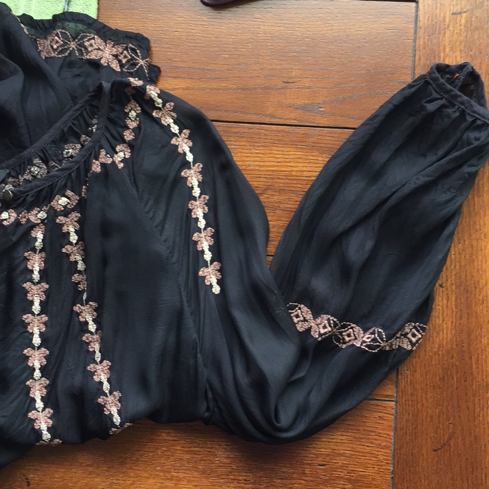 LUCKY BRAND 🖤 Black Sheer Blouse - with embroidered details